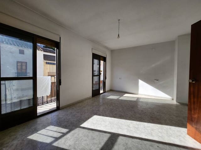 4 quarto Casa em Banda para venda em Luque com piscina - 55 000 € (Ref: 9342141)