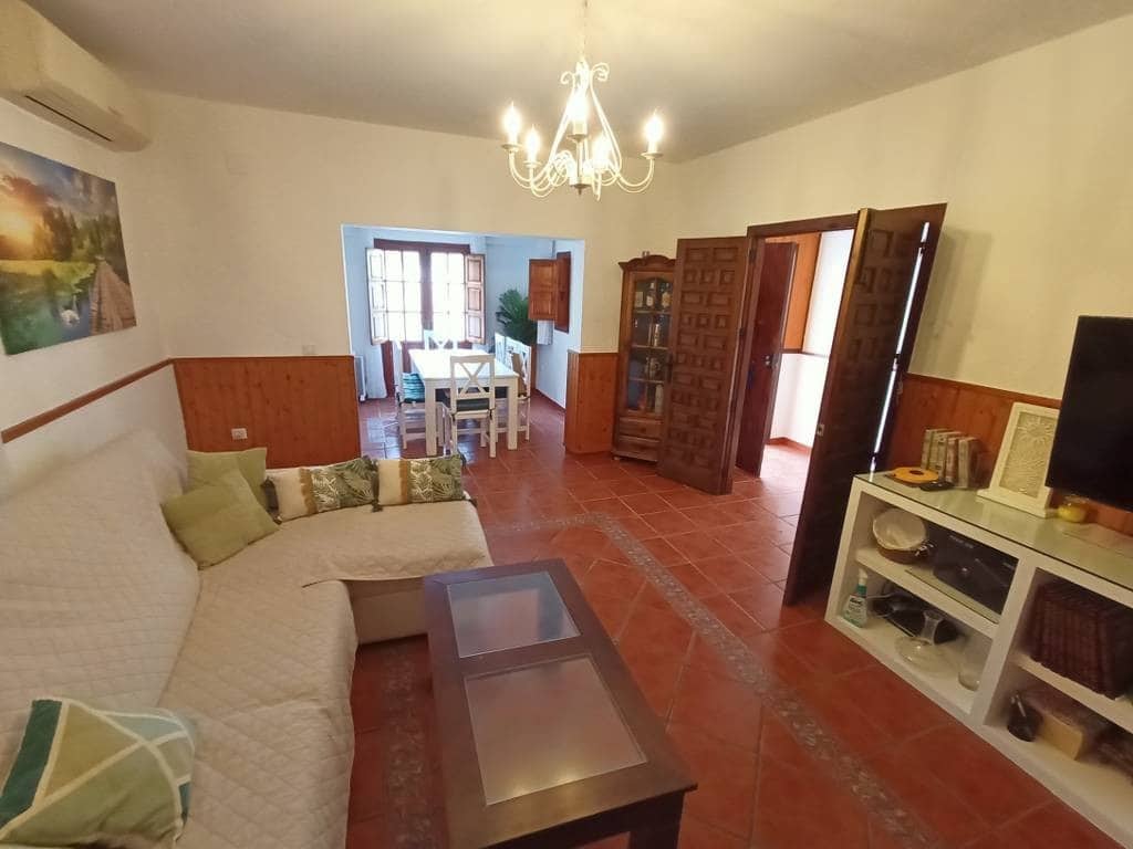 4 soveværelse Villa til salg i Cabra med swimmingpool garage - € 419.000 (Ref: 9343262)