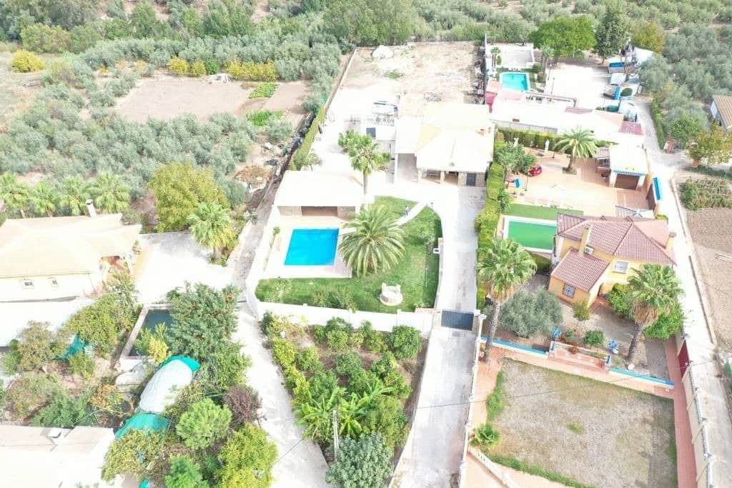 4 soveværelse Villa til salg i Cabra med swimmingpool garage - € 419.000 (Ref: 9343262)