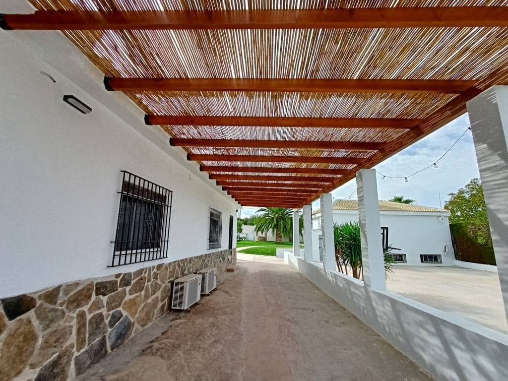 4 soveværelse Villa til salg i Cabra med swimmingpool garage - € 419.000 (Ref: 9343262)