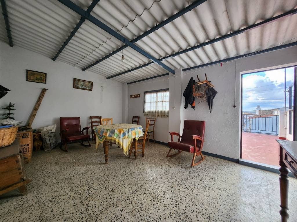 8 quarto Casa em Banda para venda em Cuevas de San Marcos com piscina - 125 000 € (Ref: 9347175)