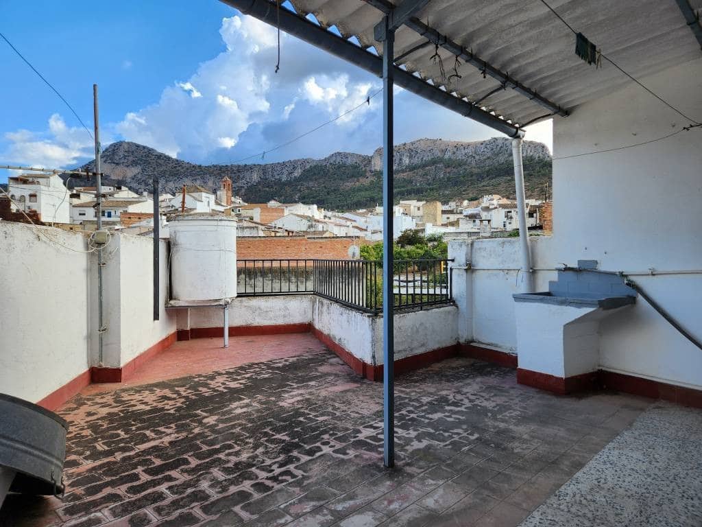 8 quarto Casa em Banda para venda em Cuevas de San Marcos com piscina - 125 000 € (Ref: 9347175)