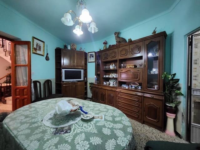 8 quarto Casa em Banda para venda em Cuevas de San Marcos com piscina - 125 000 € (Ref: 9347175)