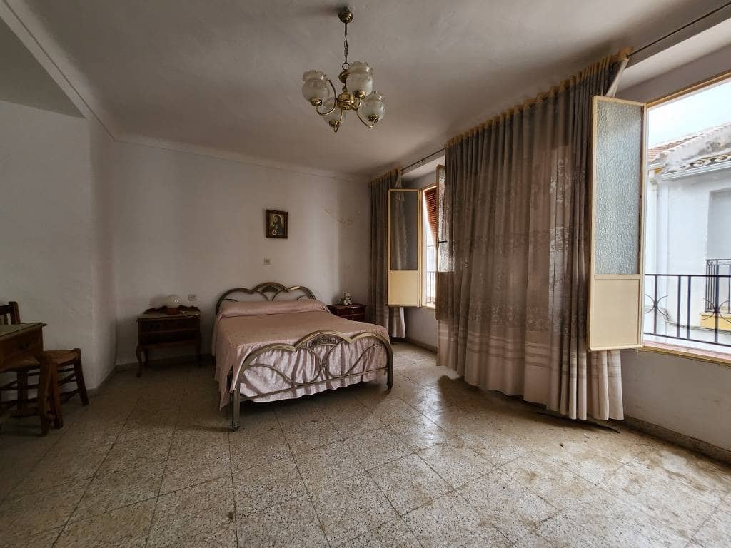 5 sypialnia Dom na sprzedaż w Luque z basenem - 35 000 € (Ref: 9349452)