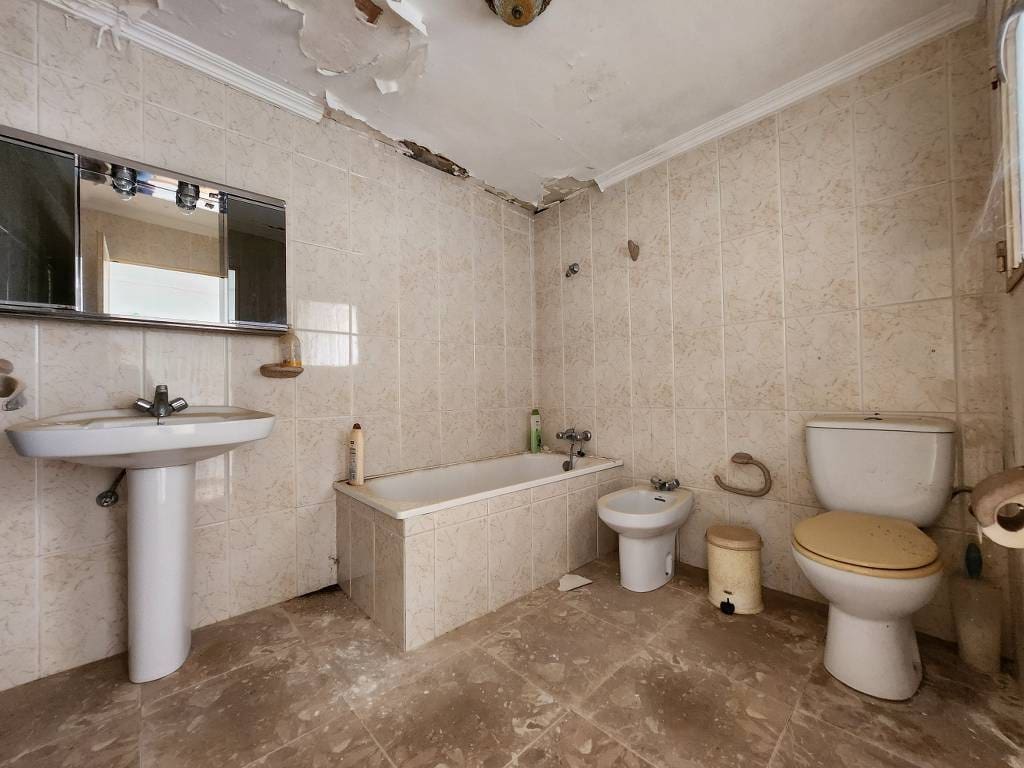 5 sypialnia Dom na sprzedaż w Luque z basenem - 35 000 € (Ref: 9349452)