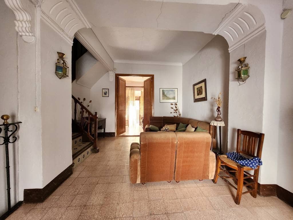 5 soverom Hus til salgs i Luque med svømmebasseng garasje - € 109 000 (Ref: 9353547)