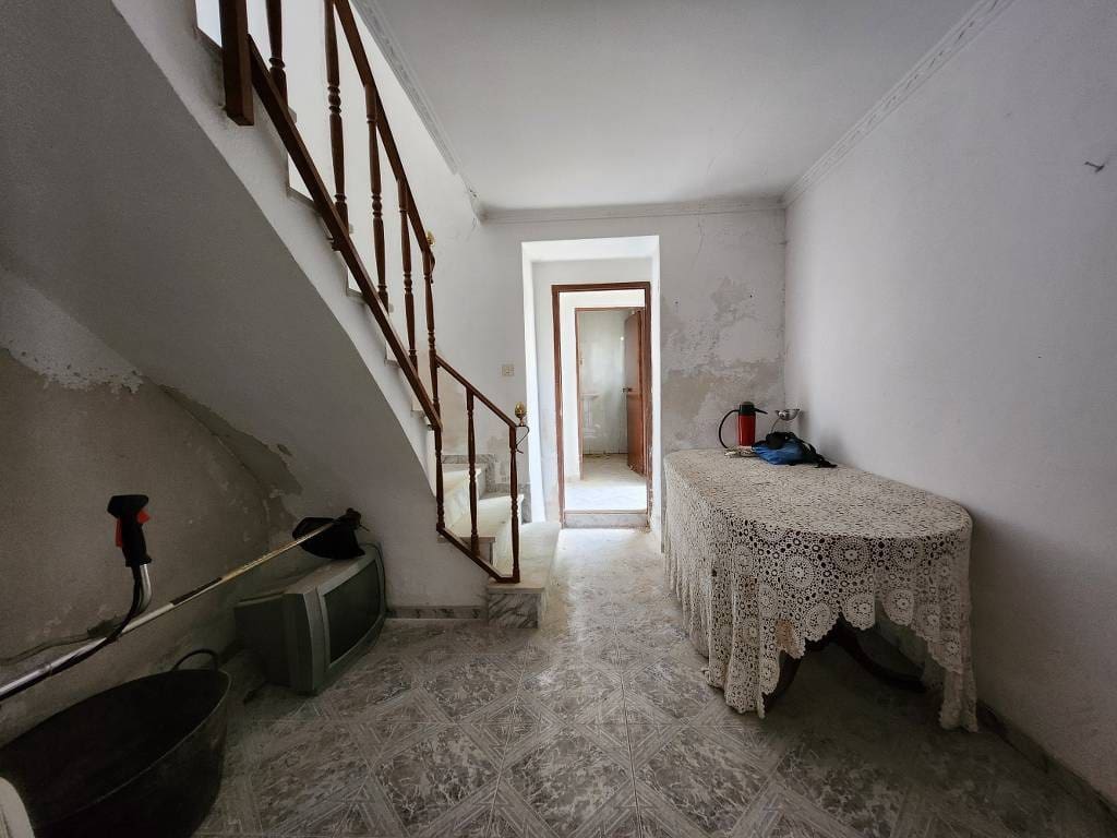 5 makuuhuone Omakotitalo myytävänä paikassa Santiago de Calatrava - 27 000 € (Ref: 9356740)