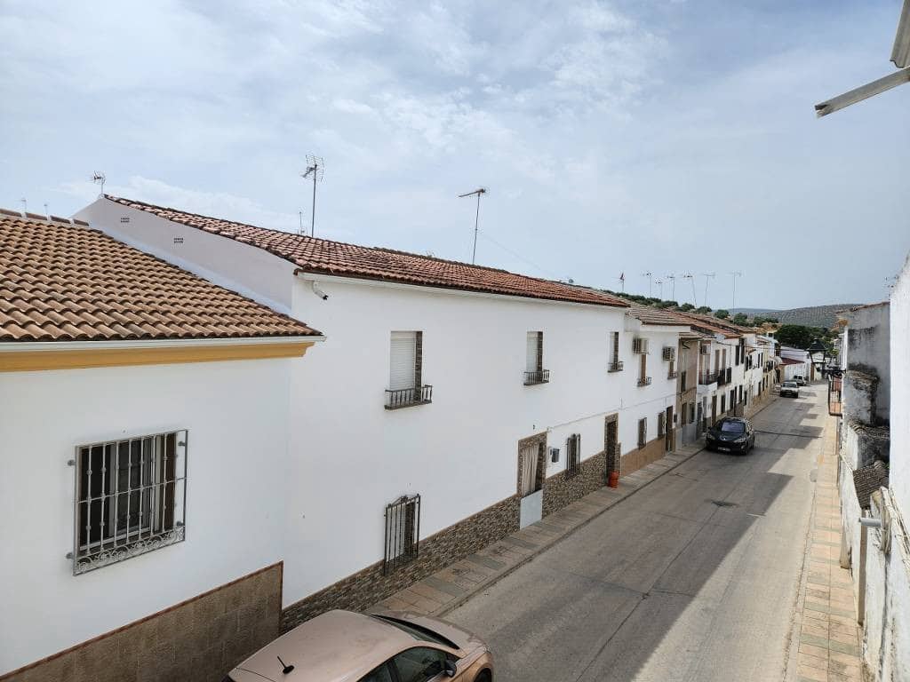 5 makuuhuone Omakotitalo myytävänä paikassa Santiago de Calatrava - 27 000 € (Ref: 9356740)