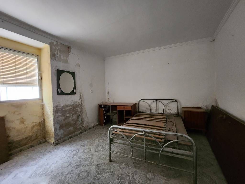 5 makuuhuone Omakotitalo myytävänä paikassa Santiago de Calatrava - 27 000 € (Ref: 9356740)