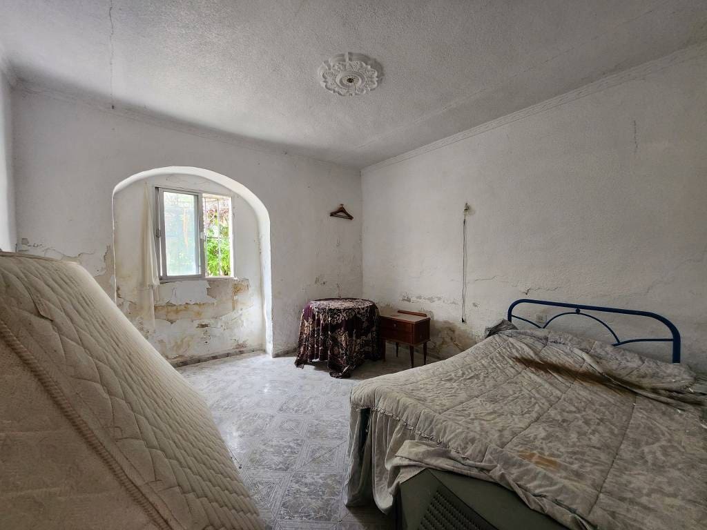 5 makuuhuone Omakotitalo myytävänä paikassa Santiago de Calatrava - 27 000 € (Ref: 9356740)