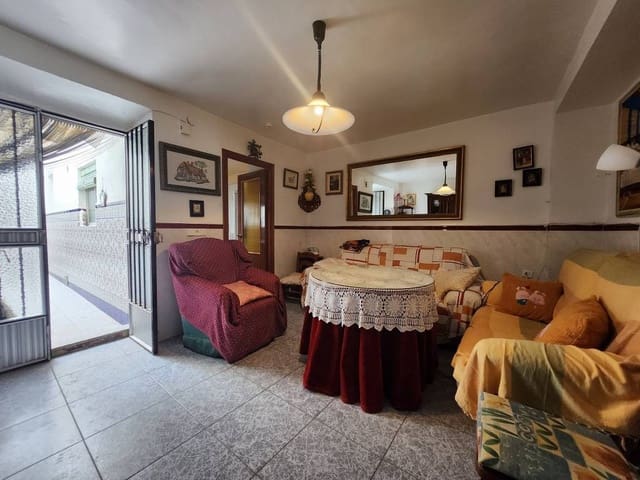 8 soveværelse Byhus til salg i Rute - € 69.000 (Ref: 9388401)