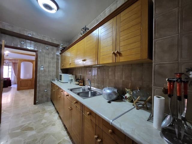 3 soveværelse Byhus til salg i Luque med swimmingpool - € 75.000 (Ref: 9393408)