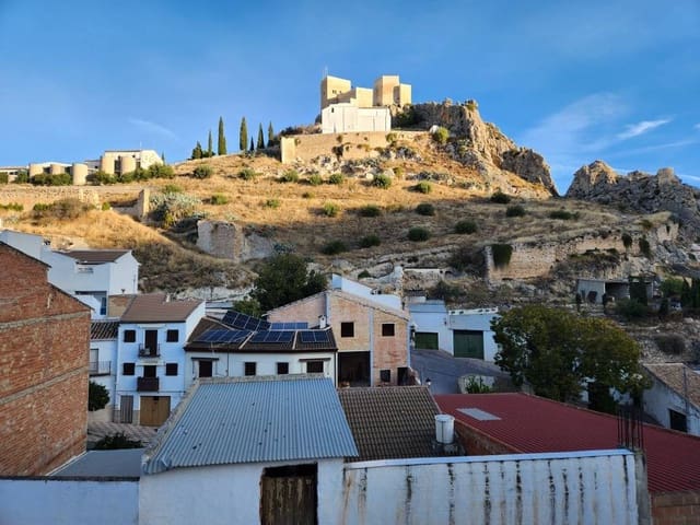 3 soveværelse Byhus til salg i Luque med swimmingpool - € 75.000 (Ref: 9393408)