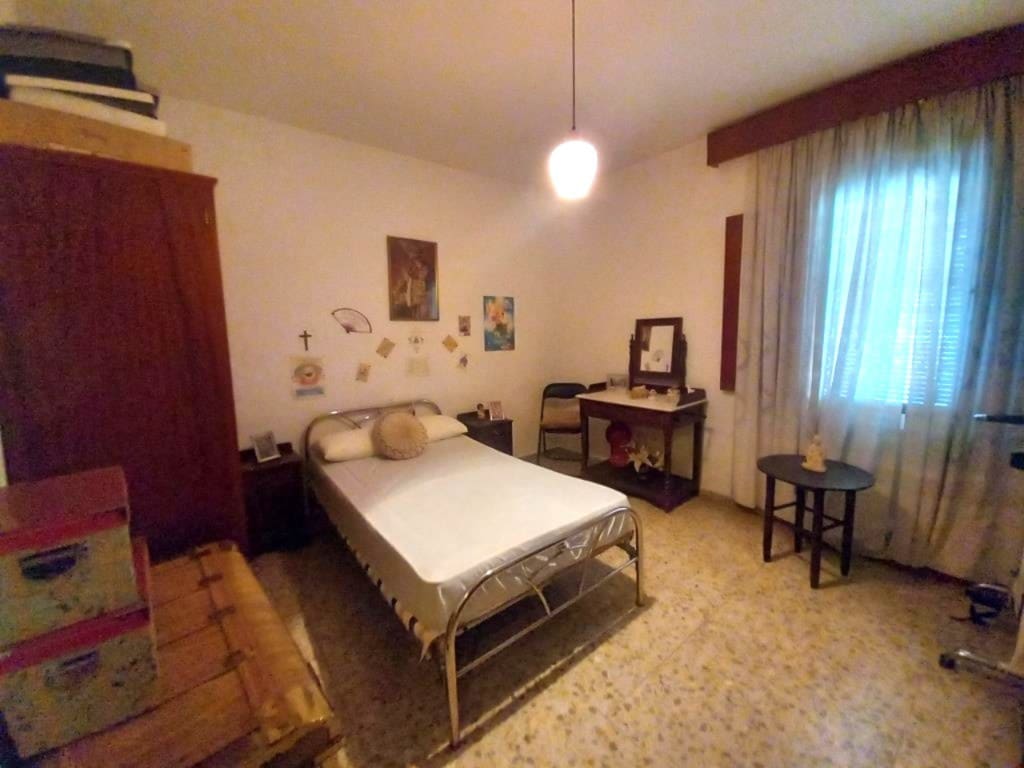 3 bedroom Apartment for sale in Martos - € 45,000 (Ref: 9404550)