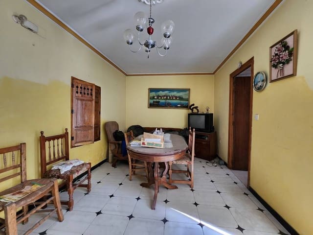 3 soveværelse Byhus til salg i Luque med swimmingpool - € 52.000 (Ref: 9409292)