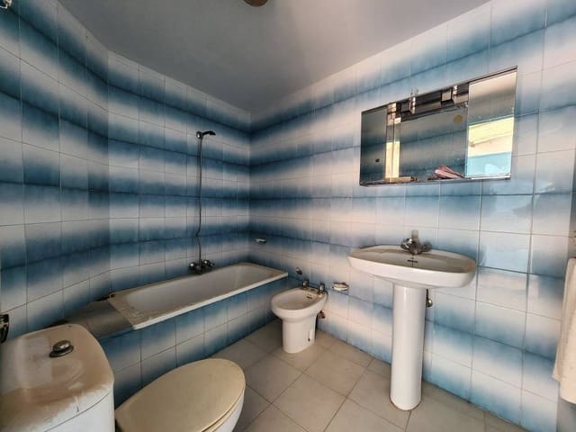 3 soveværelse Byhus til salg i Luque med swimmingpool - € 52.000 (Ref: 9409292)