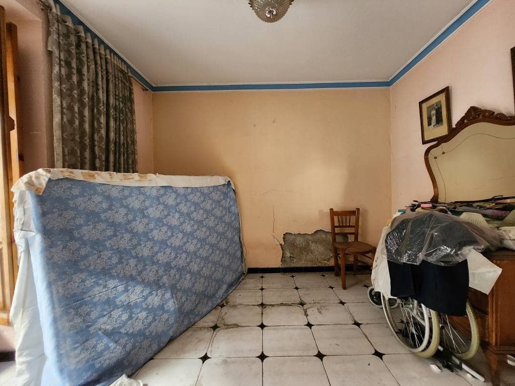 3 soveværelse Byhus til salg i Luque med swimmingpool - € 52.000 (Ref: 9409292)