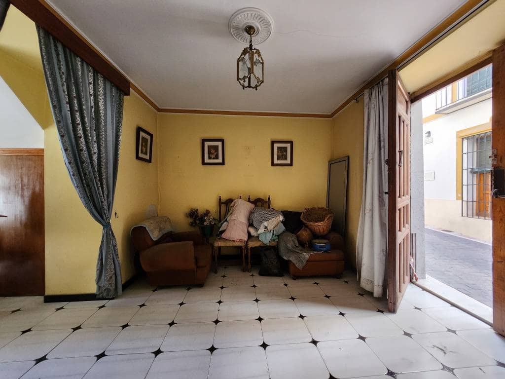 3 soveværelse Byhus til salg i Luque med swimmingpool - € 52.000 (Ref: 9409292)