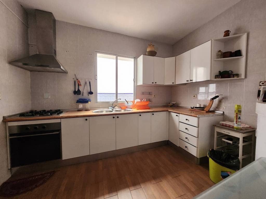 5 bedroom Townhouse for sale in Rute with pool - € 68,000 (Ref: 9427122)