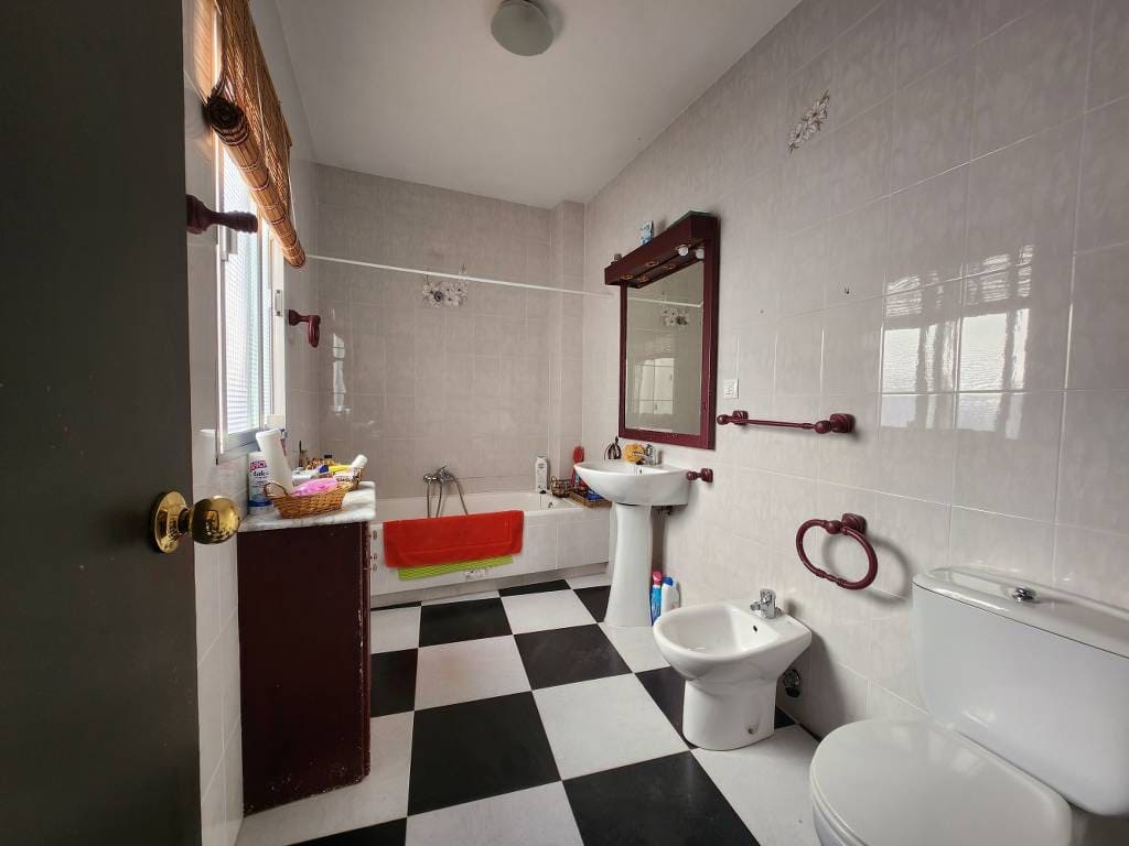 5 bedroom Townhouse for sale in Rute with pool - € 68,000 (Ref: 9427122)