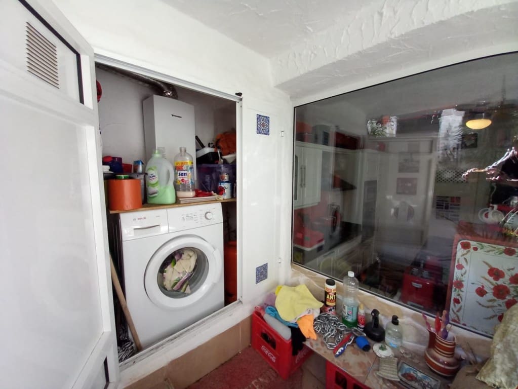 3 soverom Hus til salgs i Castillo de Locubin med svømmebasseng - € 110 000 (Ref: 9428764)