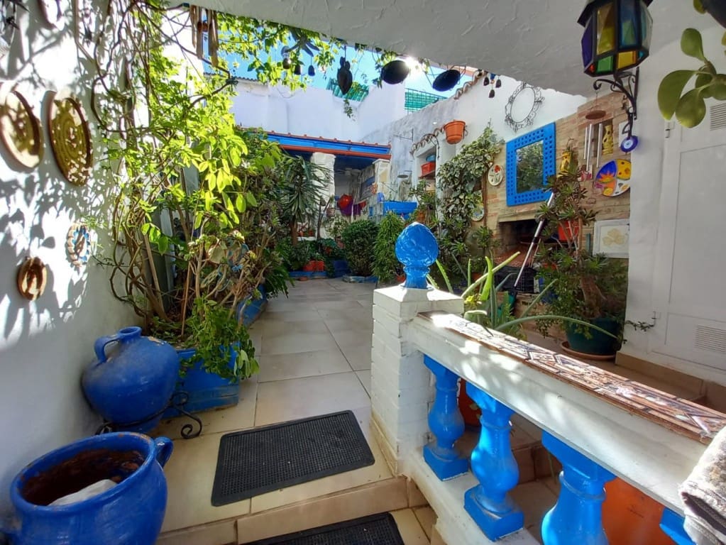 3 soverom Hus til salgs i Castillo de Locubin med svømmebasseng - € 110 000 (Ref: 9428764)