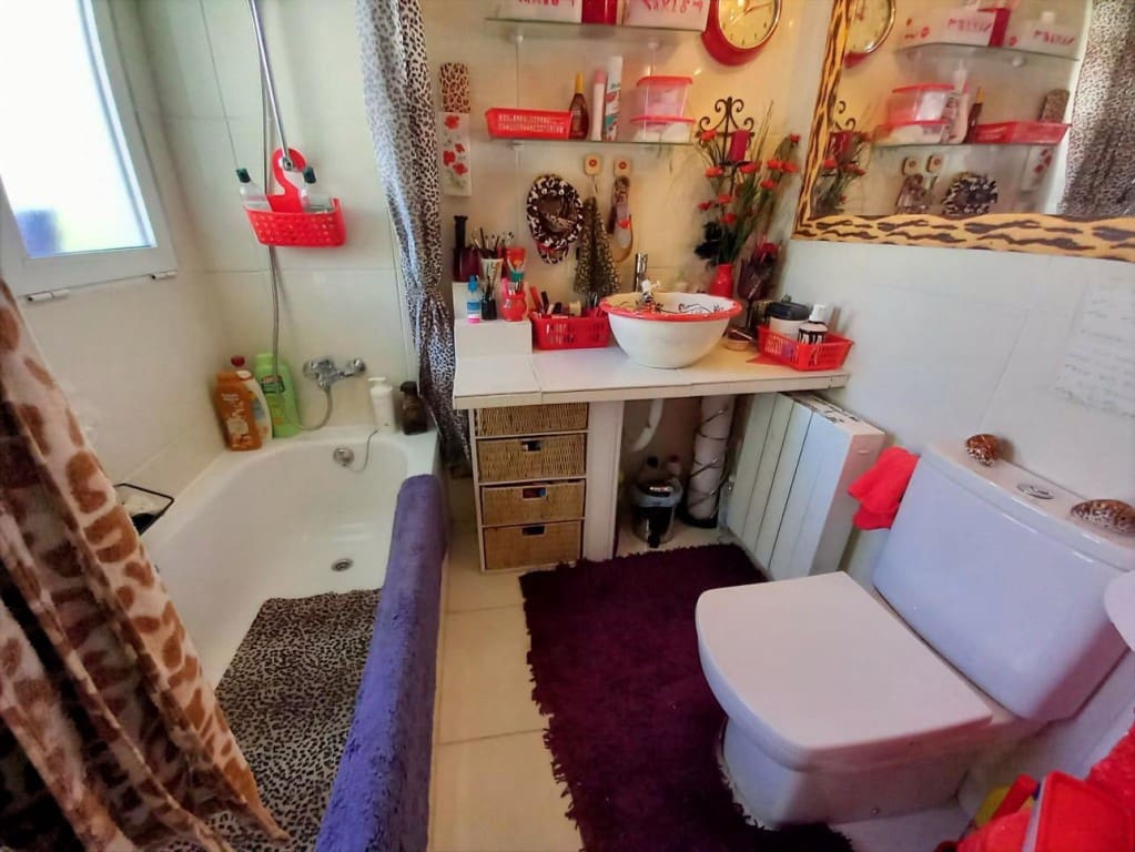 3 soverom Hus til salgs i Castillo de Locubin med svømmebasseng - € 110 000 (Ref: 9428764)