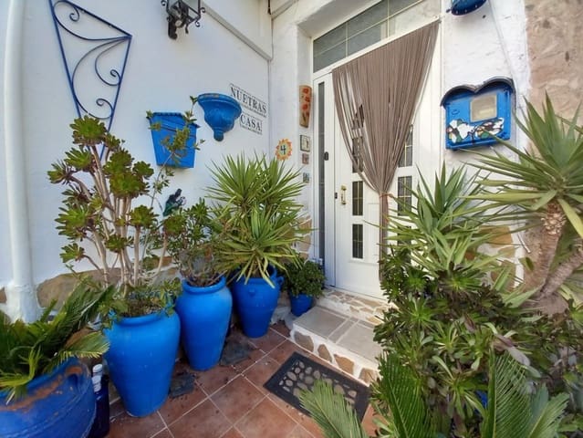 3 soverom Hus til salgs i Castillo de Locubín med svømmebasseng - € 110 000 (Ref: 9428764)