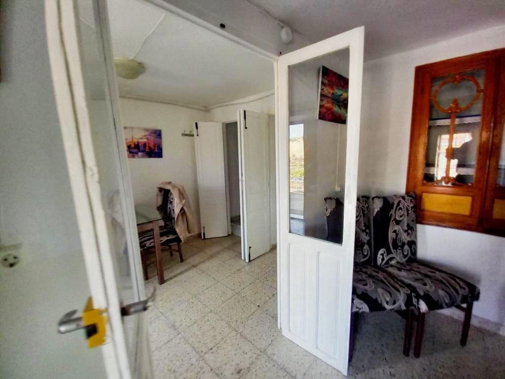 3 soverom Hus til salgs i Castillo de Locubin med svømmebasseng - € 42 000 (Ref: 9431937)