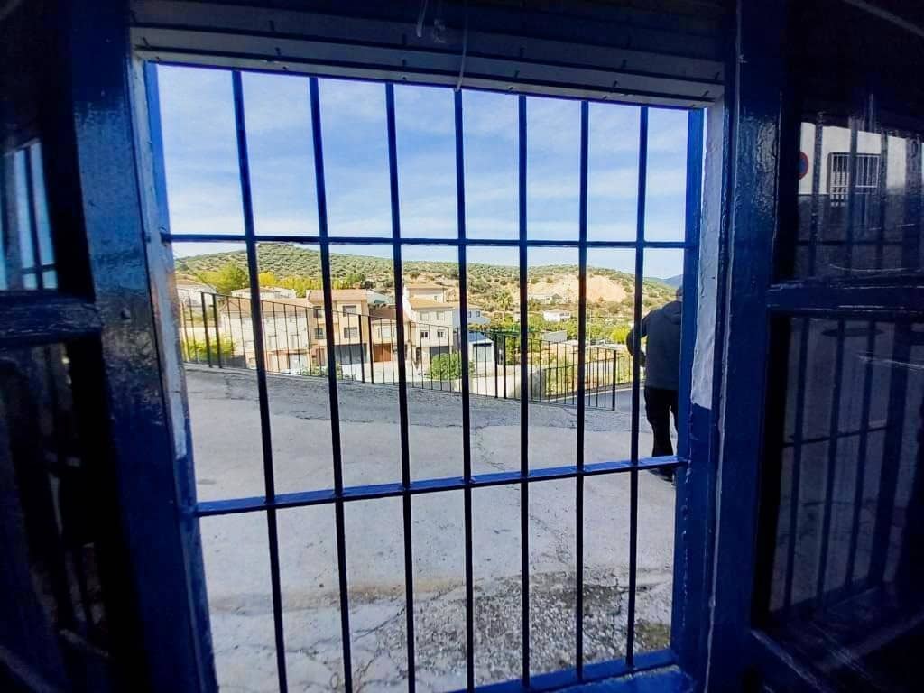 3 soverom Hus til salgs i Castillo de Locubin med svømmebasseng - € 42 000 (Ref: 9431937)