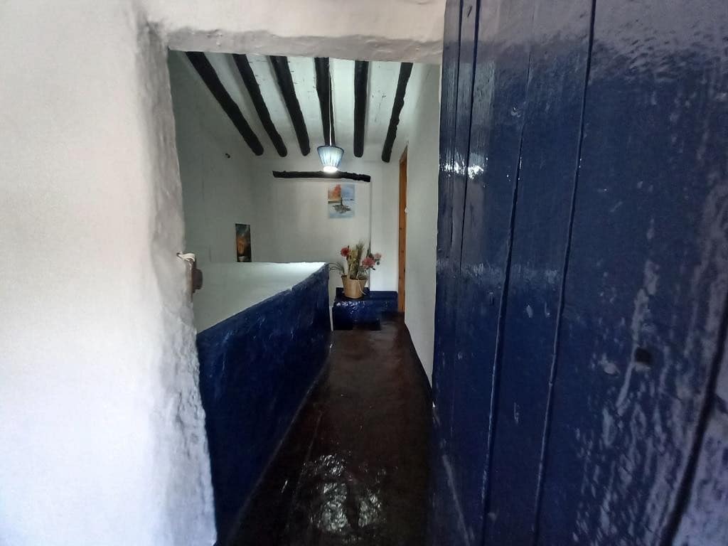 3 soverom Hus til salgs i Castillo de Locubin med svømmebasseng - € 42 000 (Ref: 9431937)