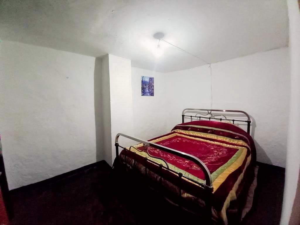 3 soverom Hus til salgs i Castillo de Locubin med svømmebasseng - € 42 000 (Ref: 9431937)