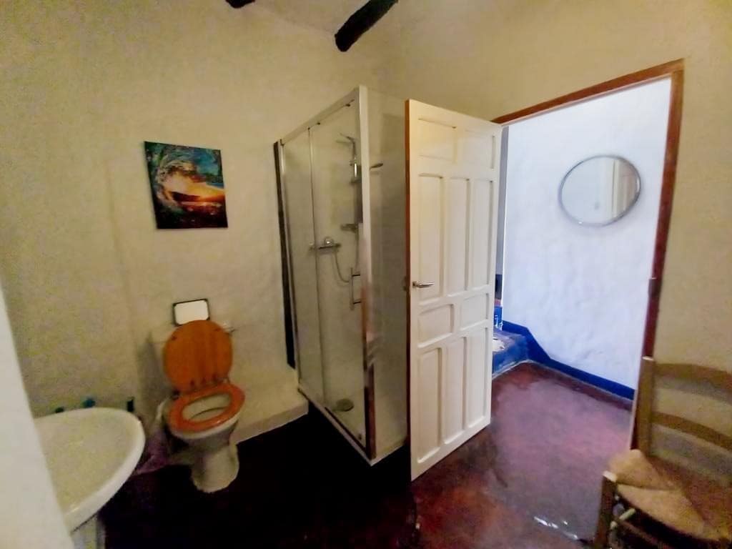 3 soverom Hus til salgs i Castillo de Locubin med svømmebasseng - € 42 000 (Ref: 9431937)