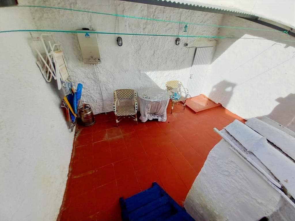 3 soverom Hus til salgs i Castillo de Locubin med svømmebasseng - € 42 000 (Ref: 9431937)