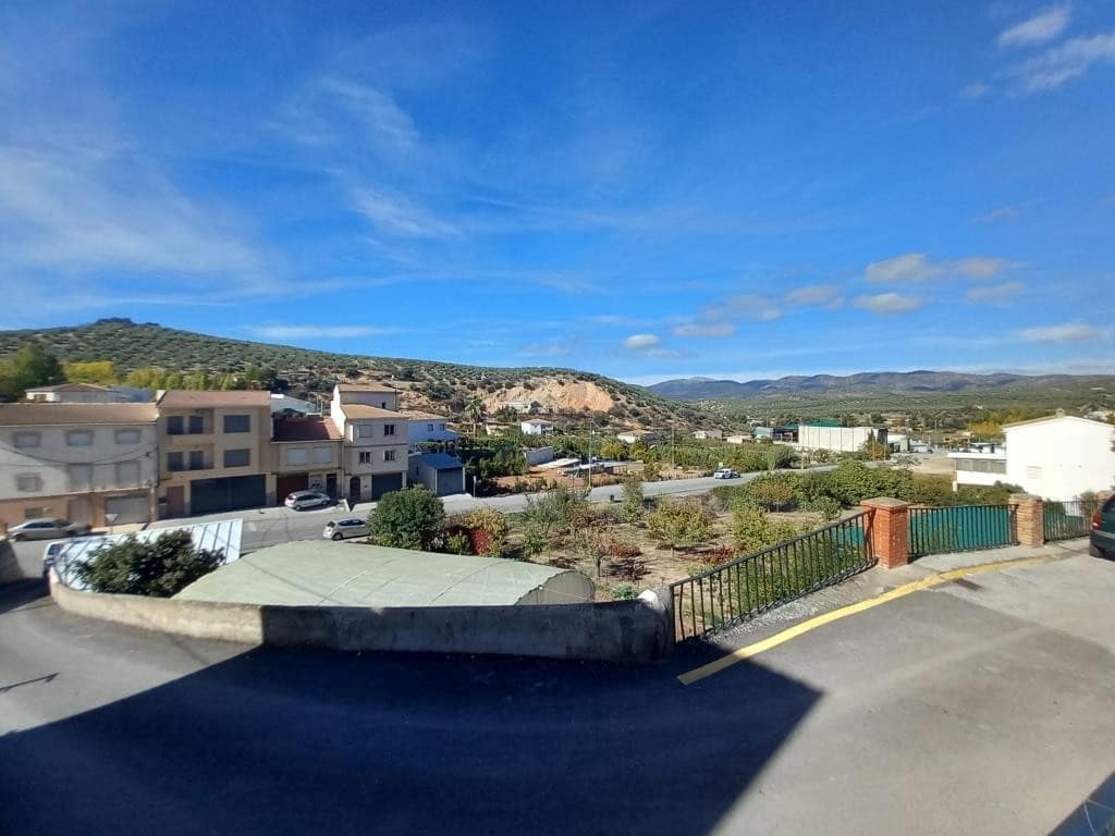 3 soverom Hus til salgs i Castillo de Locubin med svømmebasseng - € 42 000 (Ref: 9431937)