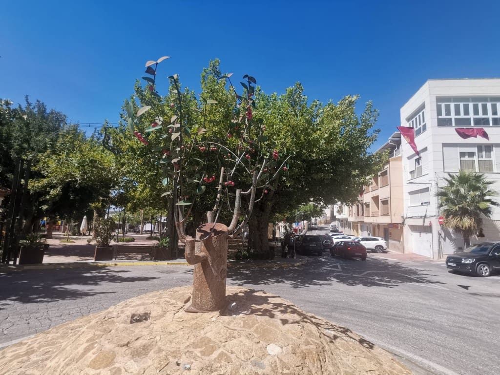 3 soverom Hus til salgs i Castillo de Locubin med svømmebasseng - € 42 000 (Ref: 9431937)