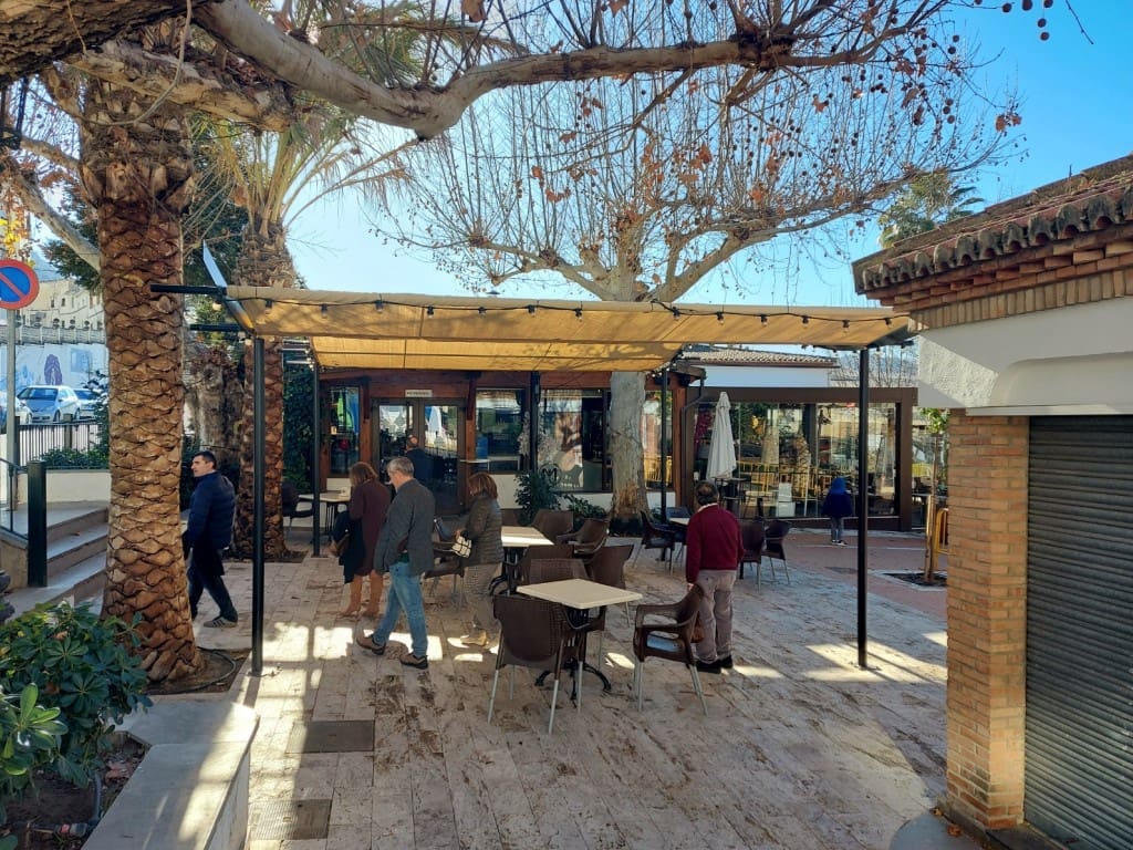 3 soverom Hus til salgs i Castillo de Locubin med svømmebasseng - € 42 000 (Ref: 9431937)