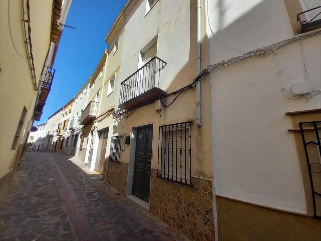 2 quarto Casa em Banda para venda em Martos - 39 500 € (Ref: 9458434)