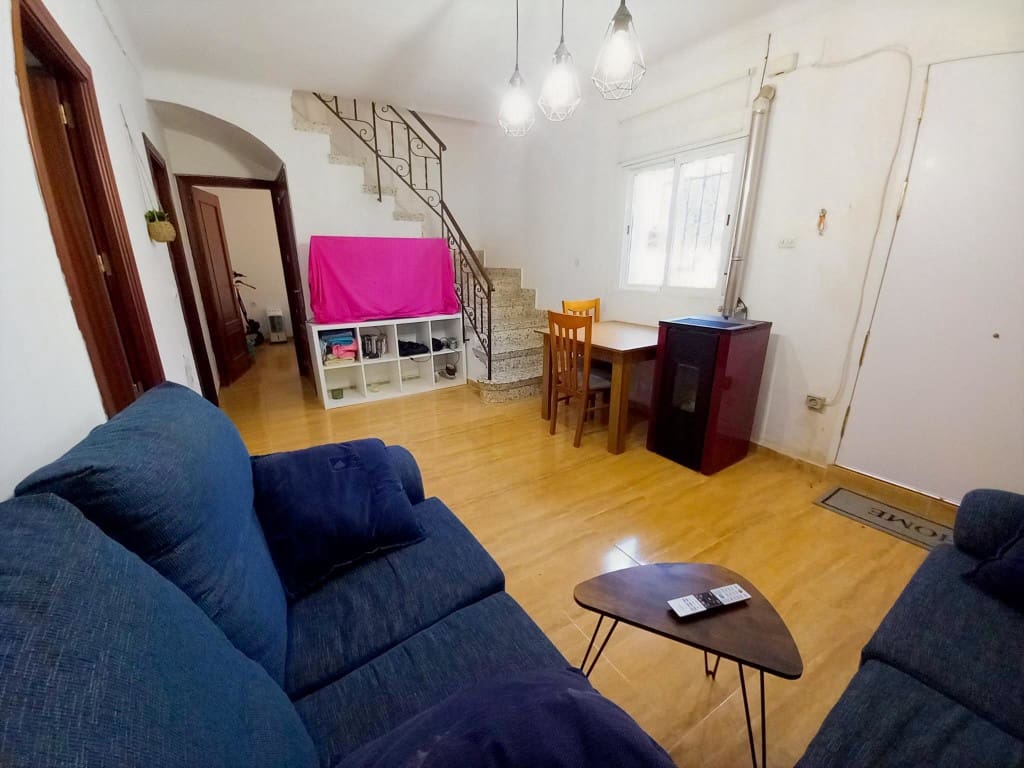 3 bedroom Townhouse for sale in Noguerones with pool - € 67,000 (Ref: 9498017)