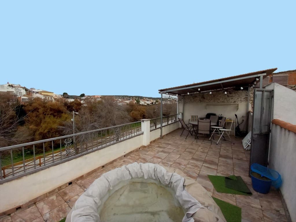 3 bedroom Townhouse for sale in Noguerones with pool - € 67,000 (Ref: 9498017)