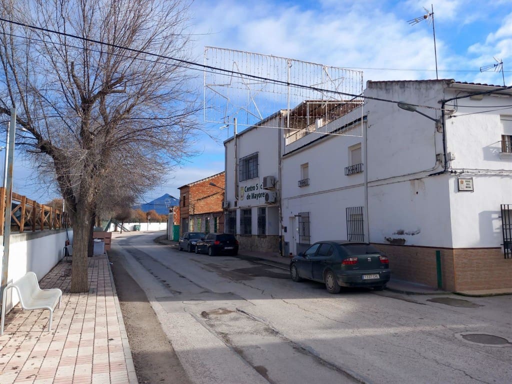 3 bedroom Townhouse for sale in Noguerones with pool - € 67,000 (Ref: 9498017)