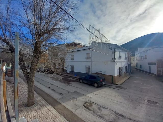 3 bedroom Townhouse for sale in Noguerones, Alcaudete with pool - € 67,000 (Ref: 9498017)