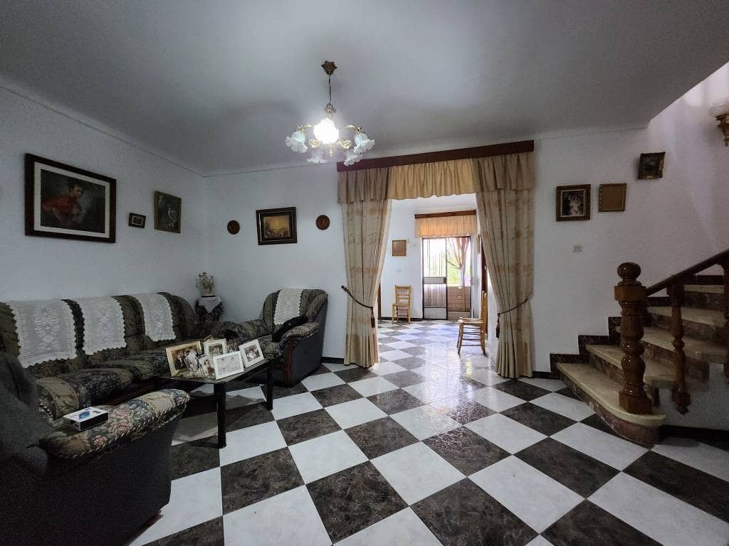 7 soveværelse Byhus til salg i Luque med swimmingpool garage - € 89.000 (Ref: 9558668)