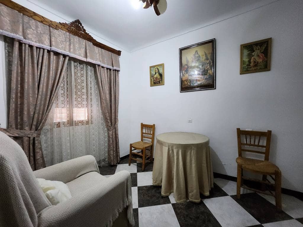 7 soveværelse Byhus til salg i Luque med swimmingpool garage - € 89.000 (Ref: 9558668)