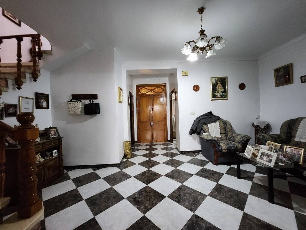 7 soveværelse Byhus til salg i Luque med swimmingpool garage - € 89.000 (Ref: 9558668)