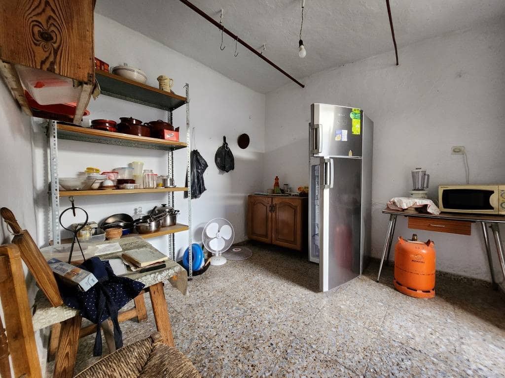 7 soveværelse Byhus til salg i Luque med swimmingpool garage - € 89.000 (Ref: 9558668)