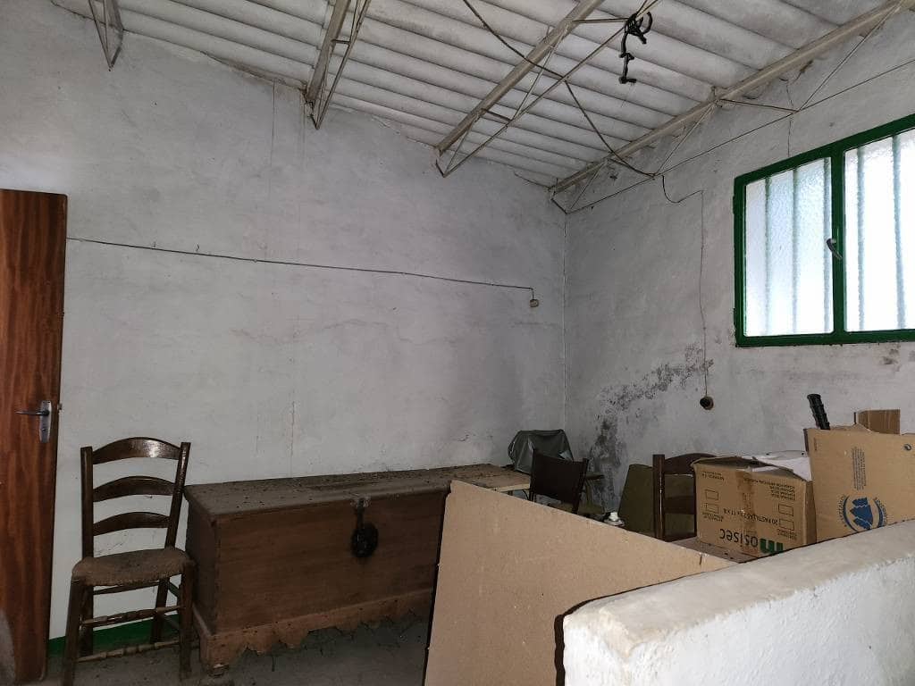 4 bedroom Townhouse for sale in Zambra with garage - € 75,000 (Ref: 9558670)