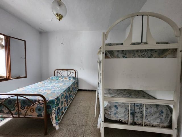 4 soverom Hus til salgs i Zambra, Rute med garasje - € 75 000 (Ref: 9558670)