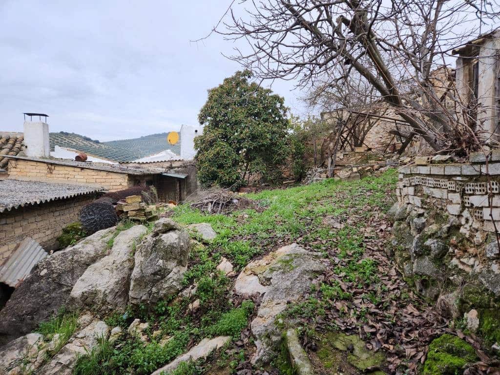 4 bedroom Townhouse for sale in Zambra with garage - € 75,000 (Ref: 9558670)