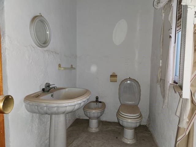 4 Zimmer Haus zu verkaufen in Benamejí mit Pool - 39.900 € (Ref: 9558671)